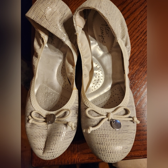 Womens Ballet flat - Picture 1 of 3